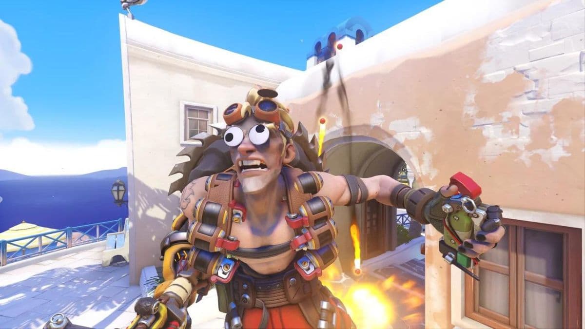 Junkrat with googly eyes in OW2